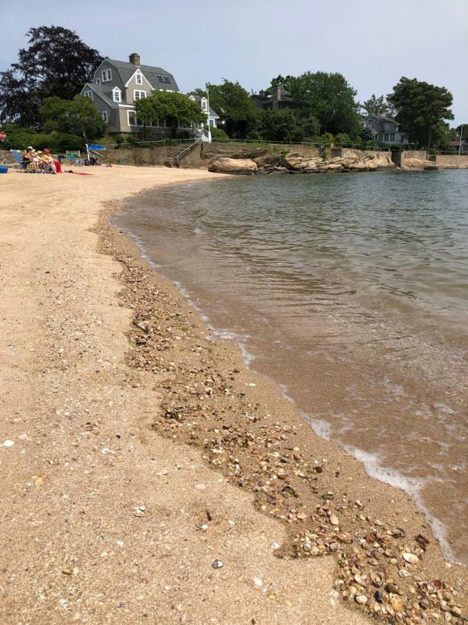 Cozy Garden Apartment Along The Shoreline جيلفورد المظهر الخارجي الصورة